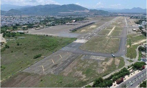 Lịch sử sân bay Cam Ranh