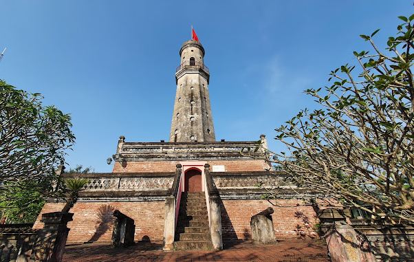 Cột Cờ Nam Định - Di Tích Lịch Sử Vượt Thời Gian