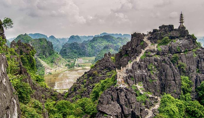 Hang Múa: Đắm mình trong vẻ đẹp thiên nhiên say đắm