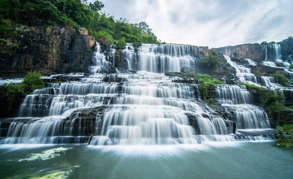 Thác Thủy Tiên